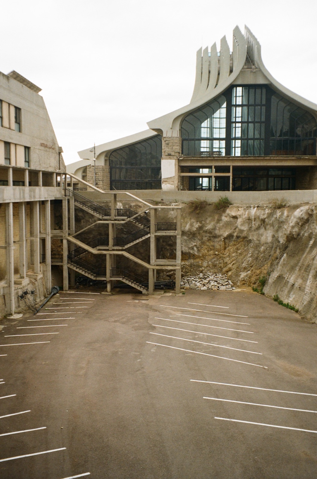 Film frame 10 from roll 6604